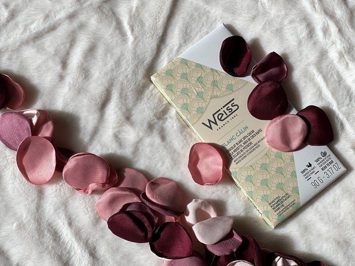 Cocon Blanc câlin - Jacuzzi privatif - Love Room - Love’nSpa - weekend en amoureux, love rooms avec spa ou jacuzzi privatif6 de Cocon Blanc câlin - Jacuzzi privatif- Love Room
