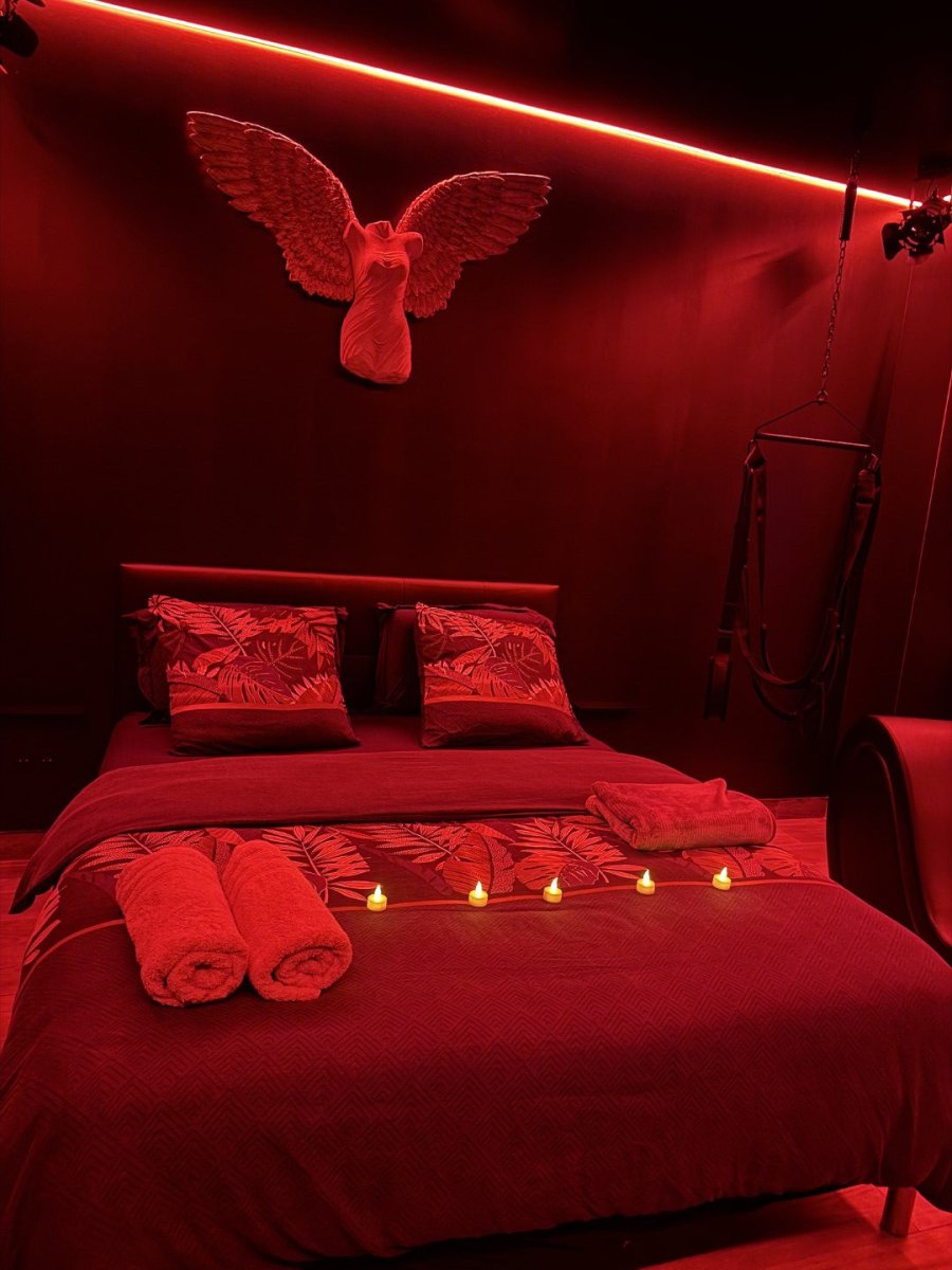 Crescendo - Love’nSpa - weekend en amoureux, love rooms avec spa ou jacuzzi privatif10 de Crescendo
