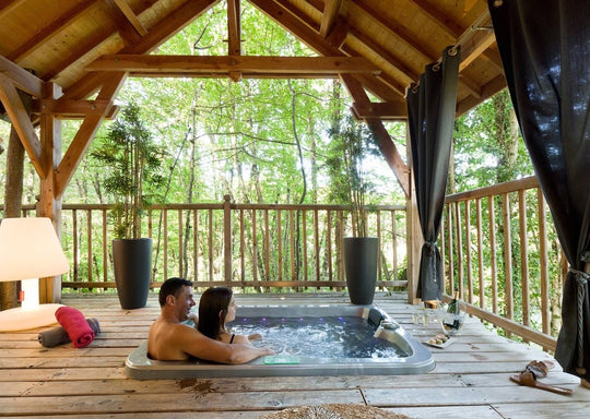 CYPRES SI HAUT - Love’nSpa - weekend en amoureux, love rooms avec spa ou jacuzzi privatif
