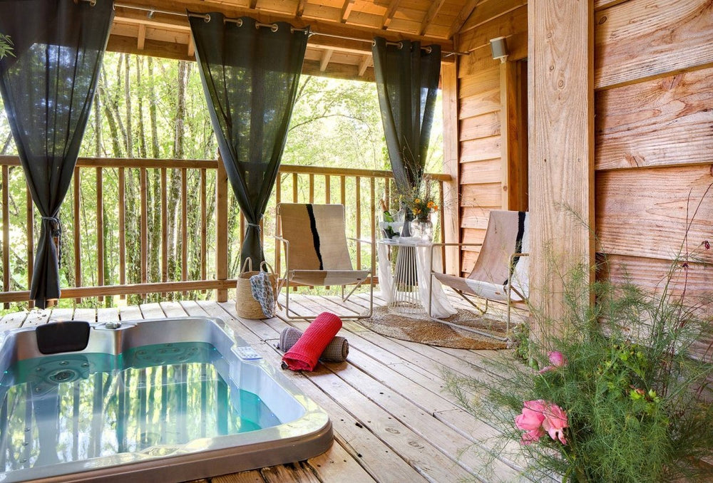 CYPRES SI HAUT - Love’nSpa - weekend en amoureux, love rooms avec spa ou jacuzzi privatif12 de CYPRES SI HAUT
