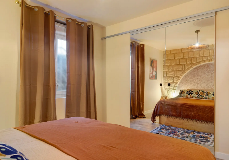 CASA CALMA • Spa privé & Cinéma 100″ • 4 pers.4 de CASA CALMA • Spa privé & Cinéma 100″ • 4 pers.
