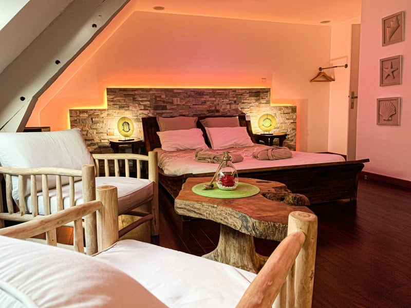 DOMAINE DE LA BESNERIE - La Suit’ Baliwood - Love’nSpa - weekend en amoureux, love rooms avec spa ou jacuzzi privatif