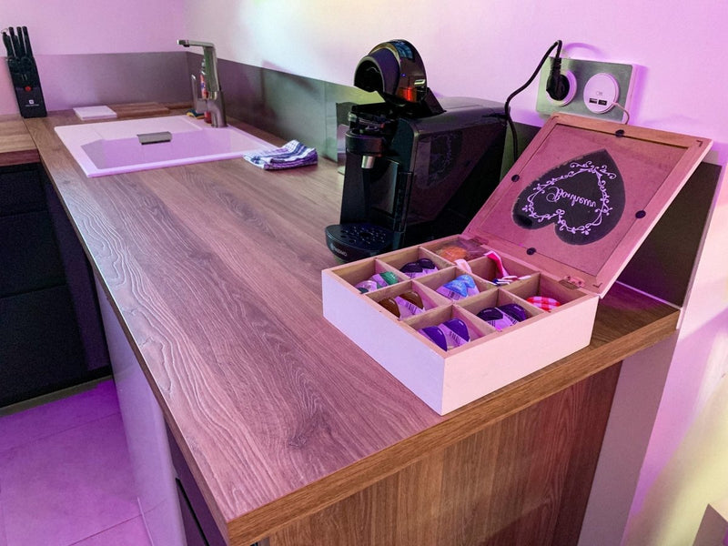 DOMAINE DE LA BESNERIE - Suite Black and White - Love’nSpa - weekend en amoureux, love rooms avec spa ou jacuzzi privatif3 de DOMAINE DE LA BESNERIE - Suite Black and White
