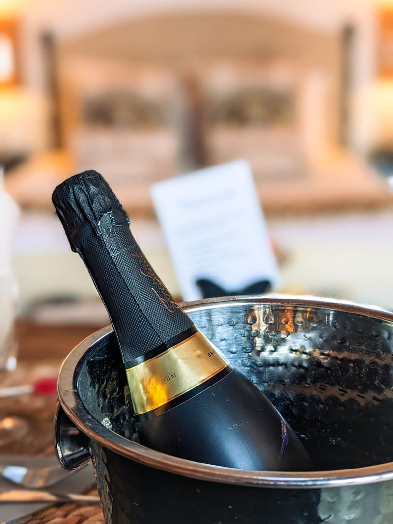 Domaine de Pech et Lafon - Cabane Out of Africa - Love’nSpa - weekend en amoureux, love rooms avec spa ou jacuzzi privatif2 de Domaine de Pech et Lafon - Cabane Out of Africa
