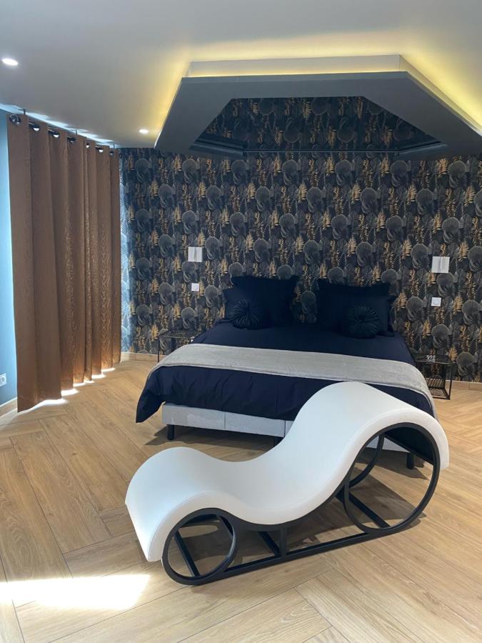 Domaine du Sauge - Love Room - Love’nSpa - weekend en amoureux, love rooms avec spa ou jacuzzi privatif4 de Domaine du Sauge - Love Room
