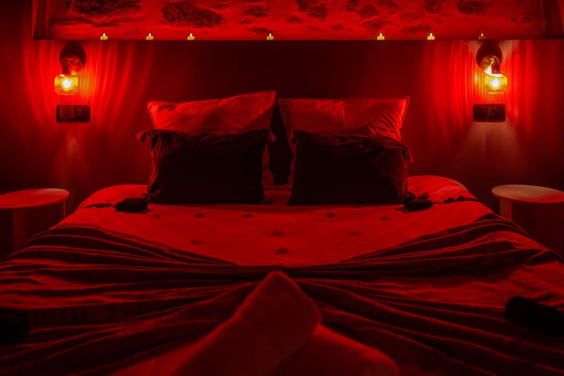 Dominia Secret - Love’nSpa - weekend en amoureux, love rooms avec spa ou jacuzzi privatif4 de Dominia Secret
