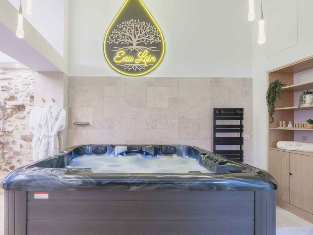 Eau Loin - Love’nSpa - weekend en amoureux, love rooms avec spa ou jacuzzi privatif17 de Eau Loin
