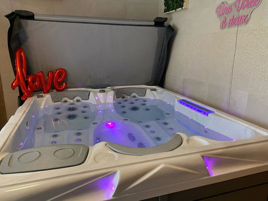 En Catimini - Love’nSpa - weekend en amoureux, love rooms avec spa ou jacuzzi privatif