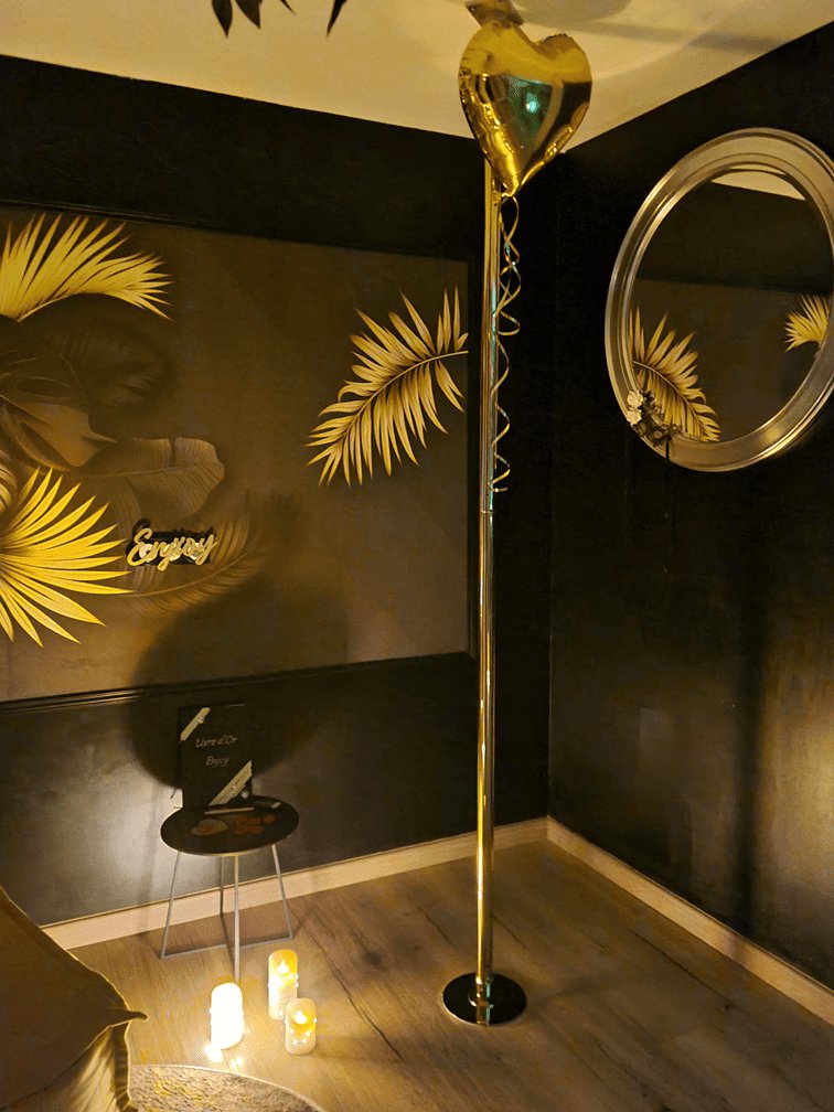 Enjoy Loveroom - Love’nSpa - weekend en amoureux, love rooms avec spa ou jacuzzi privatif2 de Enjoy Loveroom
