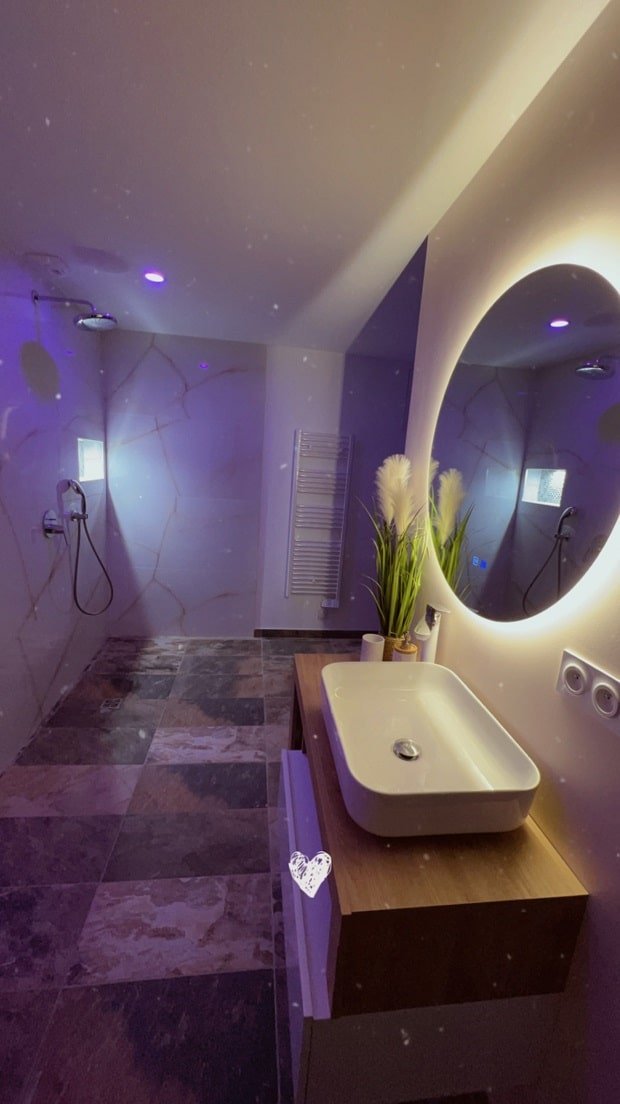 Glam'room - Love’nSpa - weekend en amoureux, love rooms avec spa ou jacuzzi privatif3 de Glam'room
