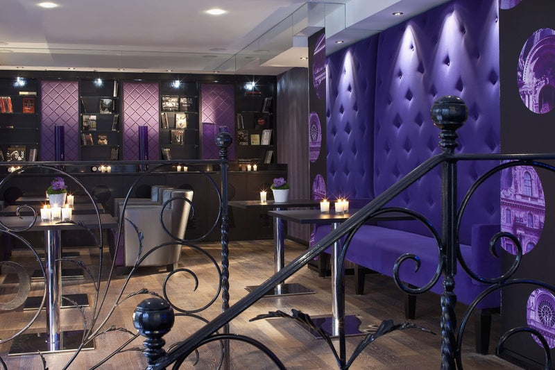 Hôtel design secret de Paris - Chambre Moulin Rouge - Love’nSpa - weekend en amoureux, love rooms avec spa ou jacuzzi privatif