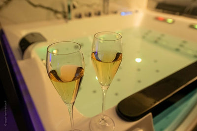 Jacuzzi Secret 91 Love Room insolite ❤️ 30 minutes de Paris❤️ - Love’nSpa - weekend en amoureux, love rooms avec spa ou jacuzzi privatif