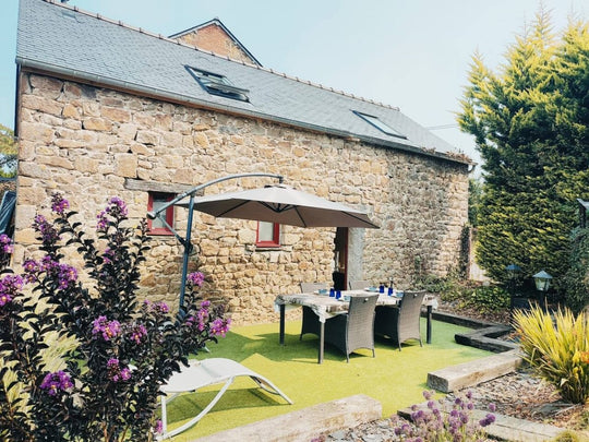 Jacuzzi XXL+ Charme et Caractères de campagne - Love’nSpa - weekend en amoureux, love rooms avec spa ou jacuzzi privatif