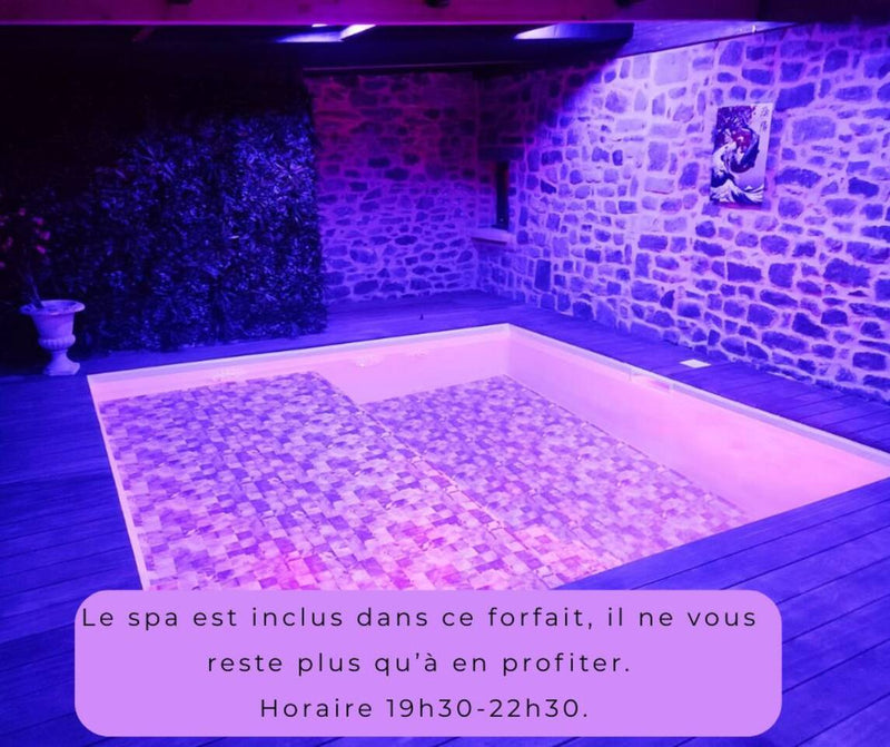Jacuzzi XXL+ Charme et Caractères de campagne - Love’nSpa - weekend en amoureux, love rooms avec spa ou jacuzzi privatif2 de Jacuzzi XXL+ Charme et Caractères de campagne
