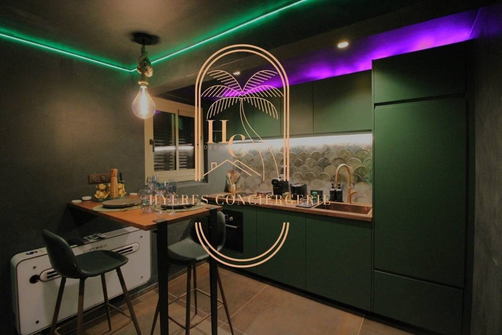 Jungle Hyères Love Room - Love’nSpa - weekend en amoureux, love rooms avec spa ou jacuzzi privatif7 de Jungle Hyères Love Room
