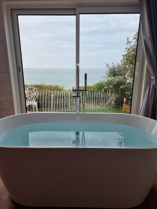 La Bayeuzen - La mer - Love’nSpa - weekend en amoureux, love rooms avec spa ou jacuzzi privatif