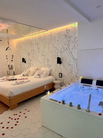 La Belle Nuit - Nuit Eternelle - Love’nSpa - weekend en amoureux, love rooms avec spa ou jacuzzi privatif