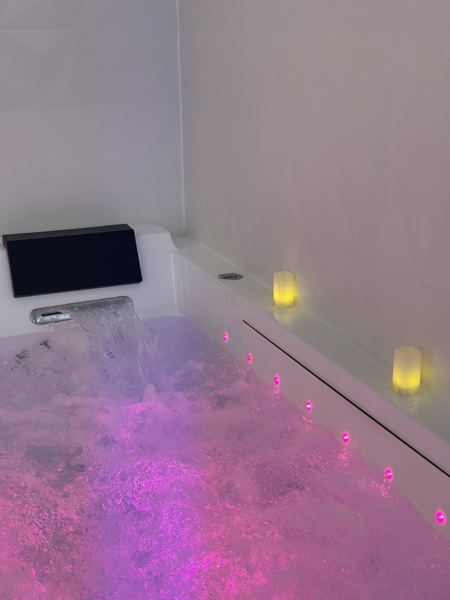 La Belle Nuit - Nuit Eternelle - Love’nSpa - weekend en amoureux, love rooms avec spa ou jacuzzi privatif8 de The Beautiful Night - Eternal Night
