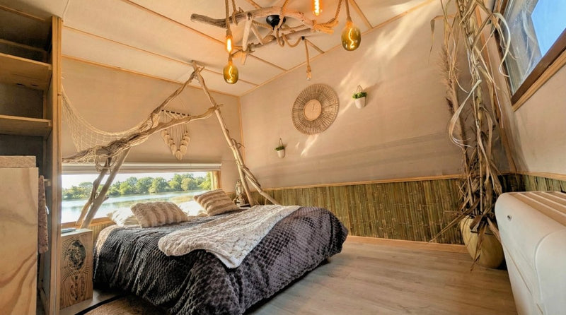 La Cabane Flottante - Love’nSpa - weekend en amoureux, love rooms avec spa ou jacuzzi privatif3 de La Cabane Flottante
