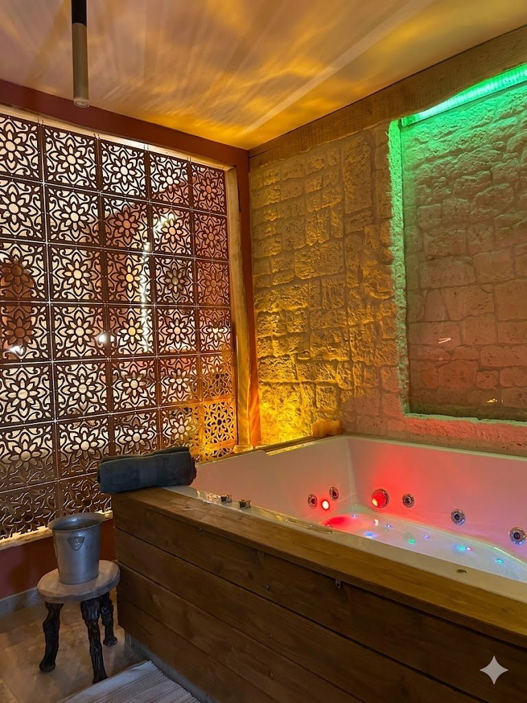 La casetta - Love’nSpa - weekend en amoureux, love rooms avec spa ou jacuzzi privatif4 de La casetta
