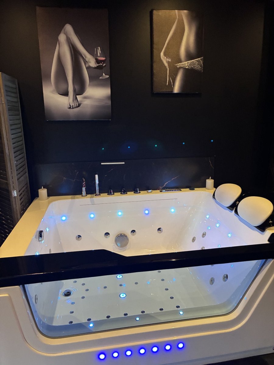 La chambre d'Aphrodite - Love’nSpa - weekend en amoureux, love rooms avec spa ou jacuzzi privatif2 de La chambre d'Aphrodite
