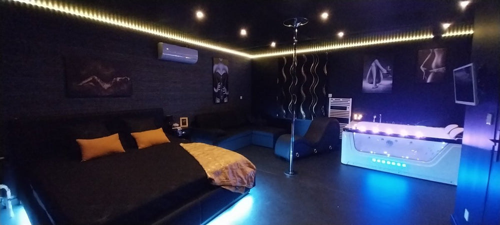 La chambre d'Aphrodite - Love’nSpa - weekend en amoureux, love rooms avec spa ou jacuzzi privatif18 de La chambre d'Aphrodite
