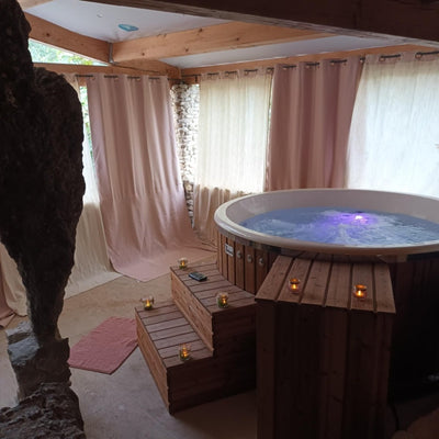 la chambre romantique du Beaumont - Love’nSpa - weekend en amoureux, love rooms avec spa ou jacuzzi privatif