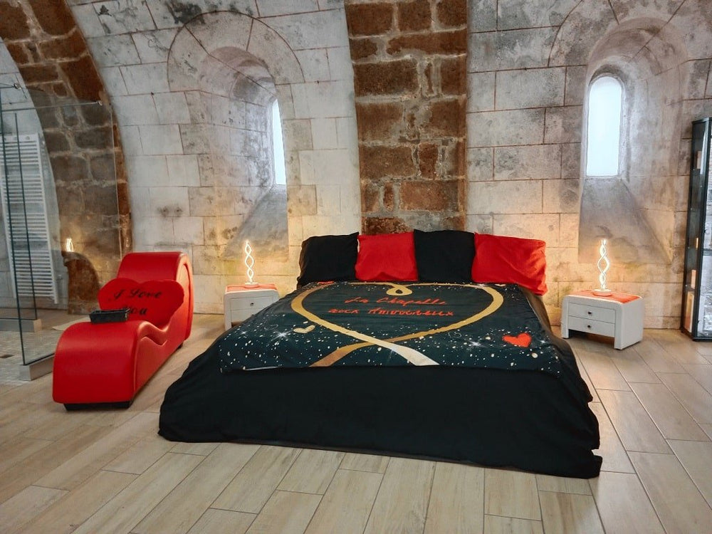 La Chapelle Aux Amoureux - Love’nSpa - weekend en amoureux, love rooms avec spa ou jacuzzi privatif4 de La Chapelle Aux Amoureux
