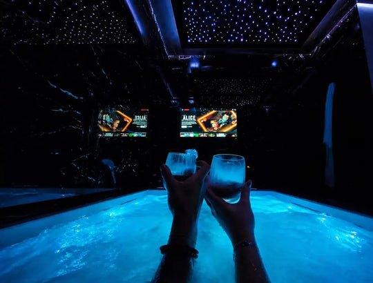 La Duchesse 1976 - Love’nSpa - weekend en amoureux, love rooms avec spa ou jacuzzi privatif