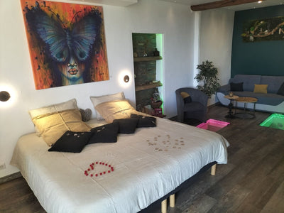 La Fontaine d'Essens - Love’nSpa - weekend en amoureux, love rooms avec spa ou jacuzzi privatif
