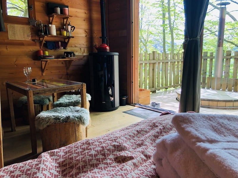 Là-Haut cabanes perchées - Love’nSpa - weekend en amoureux, love rooms avec spa ou jacuzzi privatif