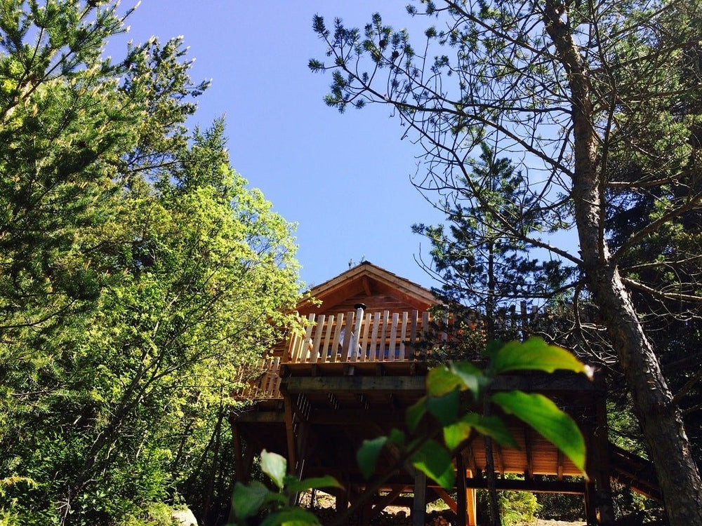 Là-Haut cabanes perchées - Love’nSpa - weekend en amoureux, love rooms avec spa ou jacuzzi privatif1 de Là-Haut cabanes perchées
