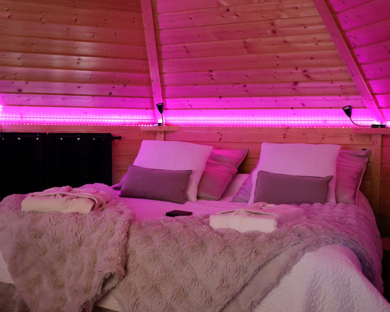 LA LOVE ROOM DES CINQ SENS - Love’nSpa - weekend en amoureux, love rooms avec spa ou jacuzzi privatif