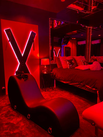 la lovecoquine chez loveroom Toulon - Love’nSpa - weekend en amoureux, love rooms avec spa ou jacuzzi privatif