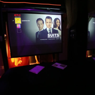 La loveinterdite chez loveroom Toulon - Love’nSpa - weekend en amoureux, love rooms avec spa ou jacuzzi privatif