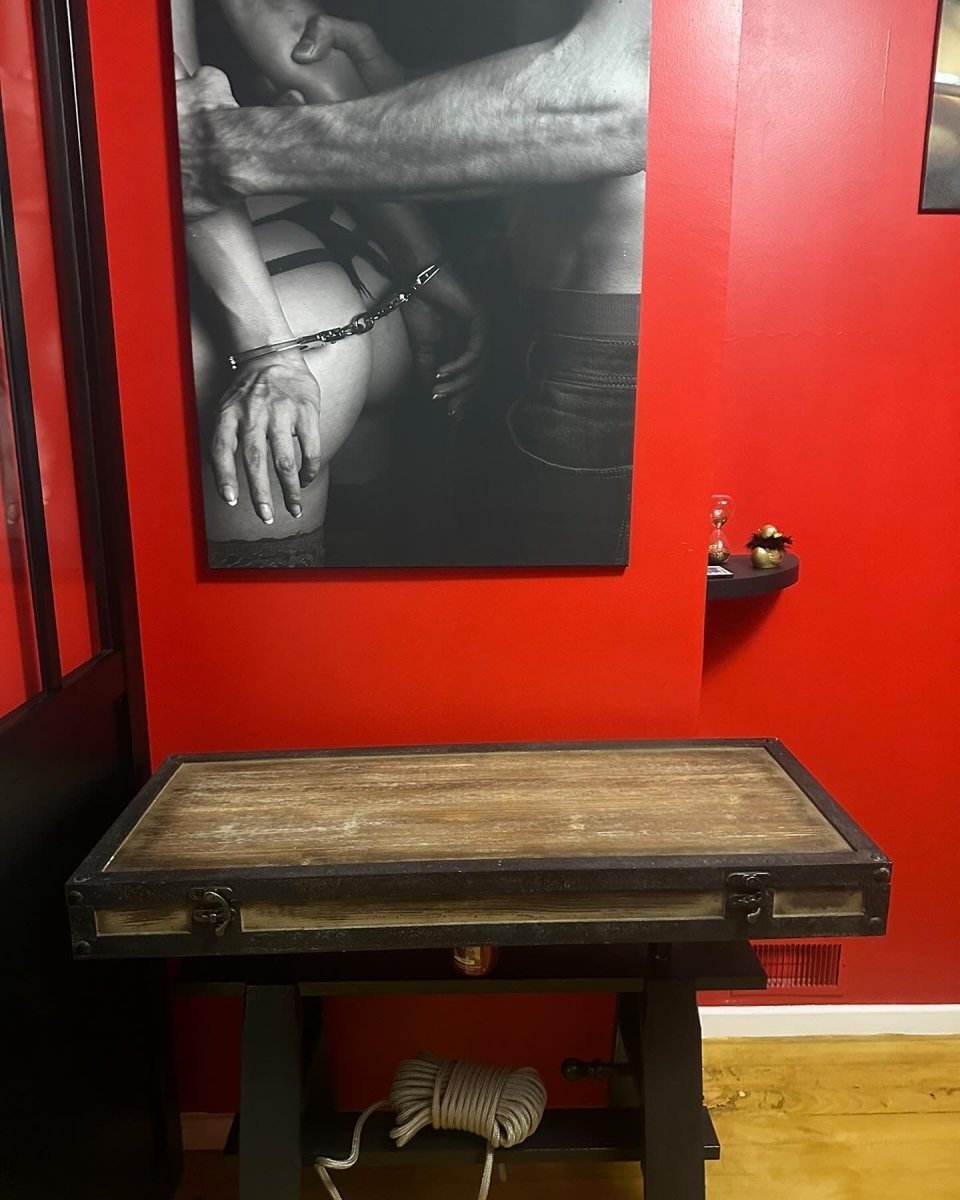 LA MAISON DES PLAISIRS - Love’nSpa - weekend en amoureux, love rooms avec spa ou jacuzzi privatif8 de LA MAISON DES PLAISIRS
