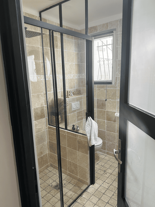 LA MAISON DES PLAISIRS - Love’nSpa - weekend en amoureux, love rooms avec spa ou jacuzzi privatif25 de LA MAISON DES PLAISIRS
