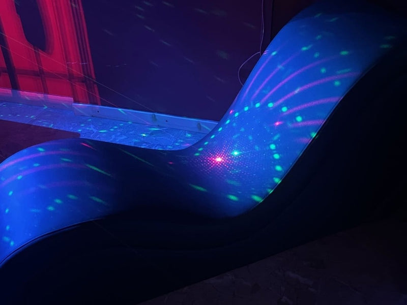 La parenthèse - 50 NUANCES DE PARENTHESES - Love’nSpa - weekend en amoureux, love rooms avec spa ou jacuzzi privatif