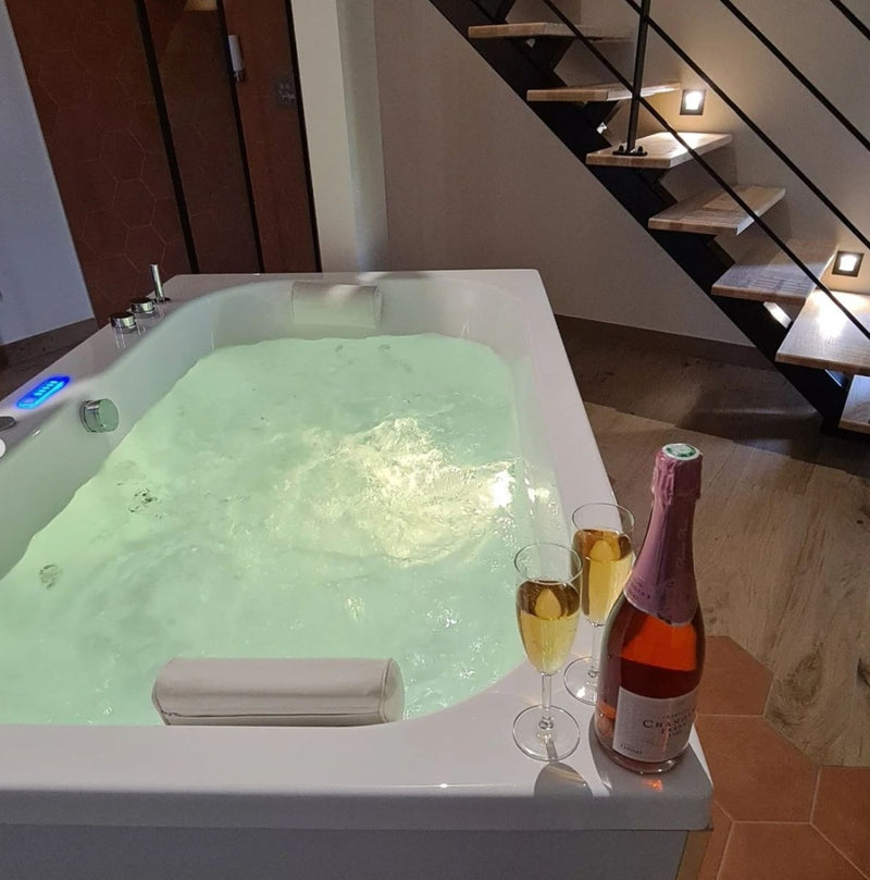 La Parenthèse Enchantée - Love’nSpa - weekend en amoureux, love rooms avec spa ou jacuzzi privatif4 de La Parenthèse Enchantée

