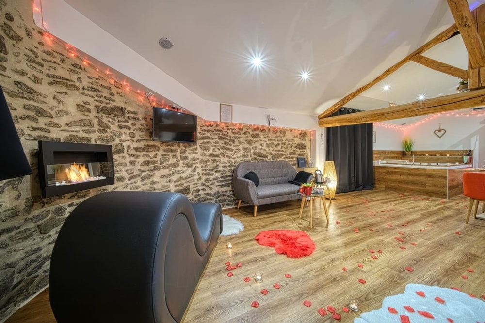 La Parenthèse Romantique - Love’nSpa - weekend en amoureux, love rooms avec spa ou jacuzzi privatif3 de La Parenthèse Romantique
