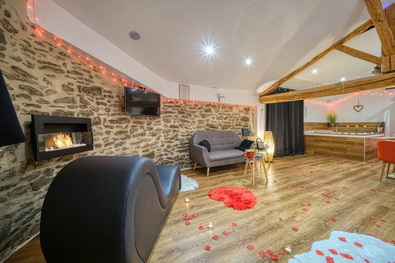 La Parenthèse Romantique - Love’nSpa - weekend en amoureux, love rooms avec spa ou jacuzzi privatif2 de La Parenthèse Romantique
