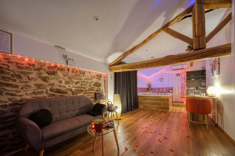 La Parenthèse Romantique - Love’nSpa - weekend en amoureux, love rooms avec spa ou jacuzzi privatif4 de La Parenthèse Romantique
