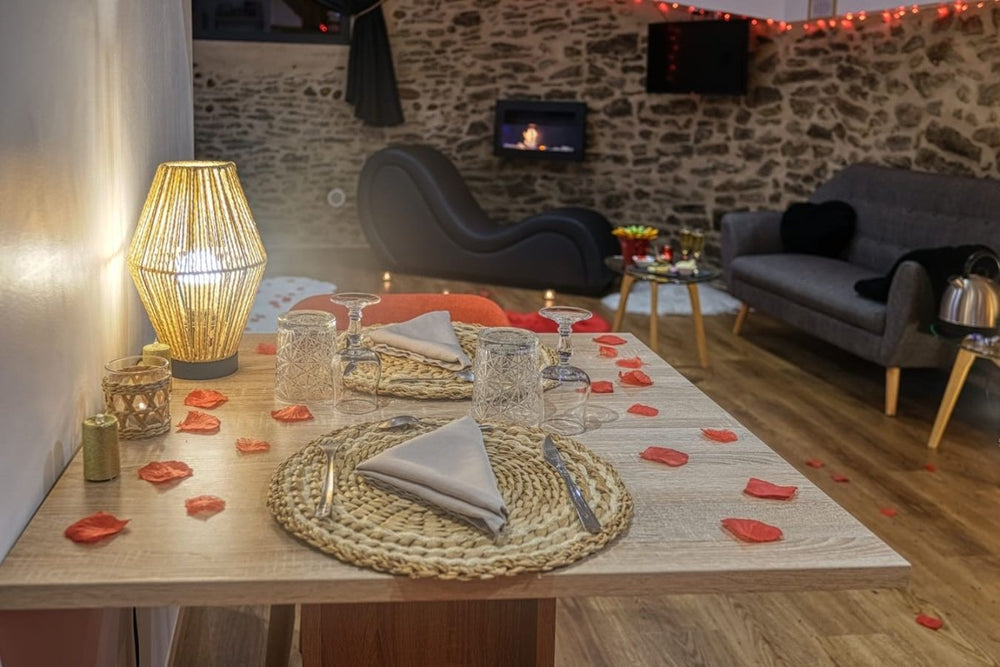 La Parenthèse Romantique - Love’nSpa - weekend en amoureux, love rooms avec spa ou jacuzzi privatif10 de La Parenthèse Romantique
