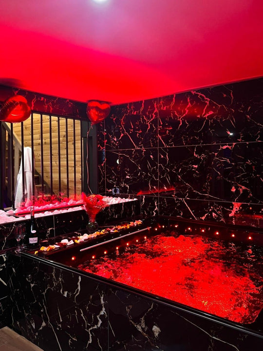La Prestigieuse - Love’nSpa - weekend en amoureux, love rooms avec spa ou jacuzzi privatif