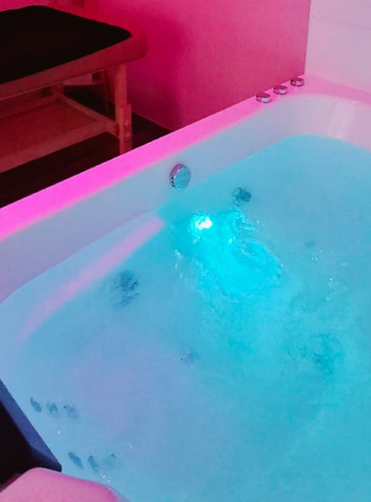 LA RIVE DU PLAISIR - Love’nSpa - weekend en amoureux, love rooms avec spa ou jacuzzi privatif