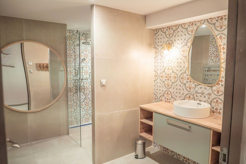 La Roseraie, gîte romantique avec jacuzzi - Love’nSpa - weekend en amoureux, love rooms avec spa ou jacuzzi privatif3 de La Roseraie, gîte romantique avec jacuzzi
