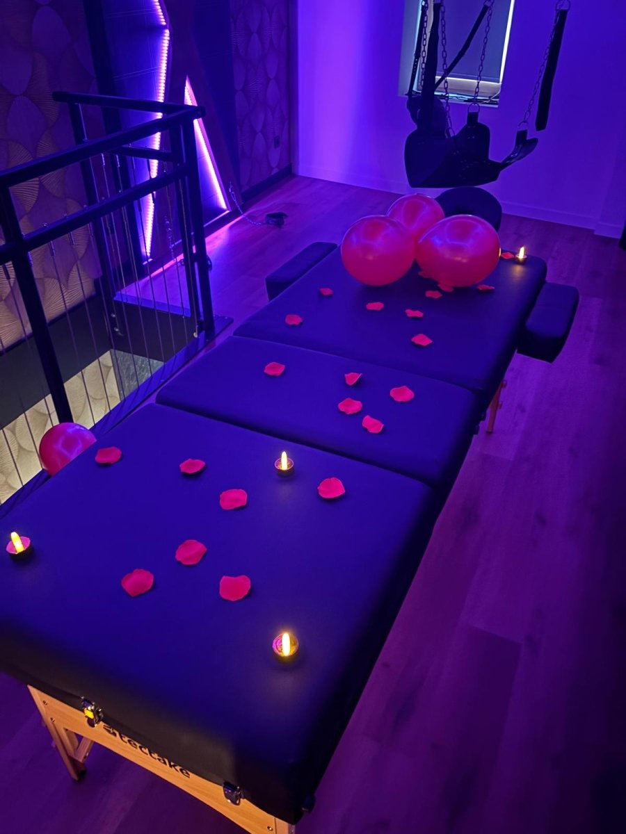 LA SECRETE ROOM - Love’nSpa - weekend en amoureux, love rooms avec spa ou jacuzzi privatif14 de LA SECRETE ROOM
