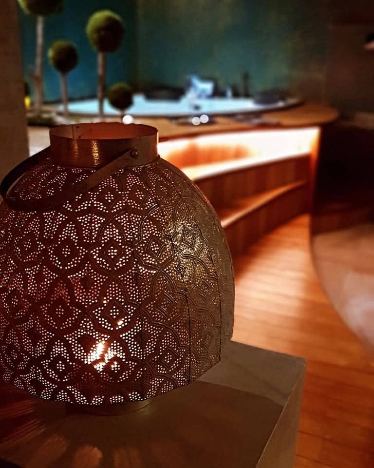 LA SUITE - Love’nSpa - weekend en amoureux, love rooms avec spa ou jacuzzi privatif10 de LA SUITE
