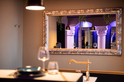 La Suite de Vénus, Love Room Jacuzzi Pièce Secrète - Love’nSpa - weekend en amoureux, love rooms avec spa ou jacuzzi privatif