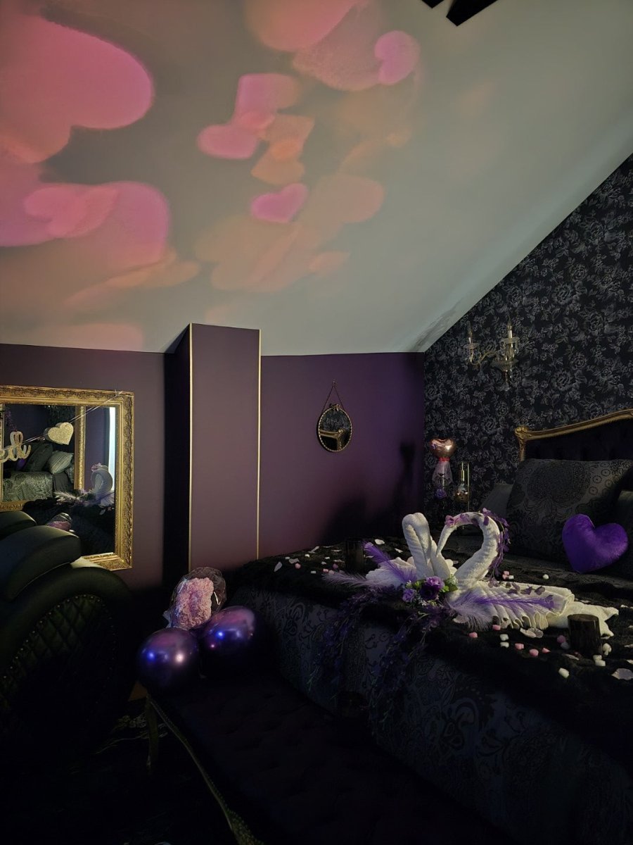 La Suite Imperiale - Love’nSpa - weekend en amoureux, love rooms avec spa ou jacuzzi privatif12 de La Suite Imperiale
